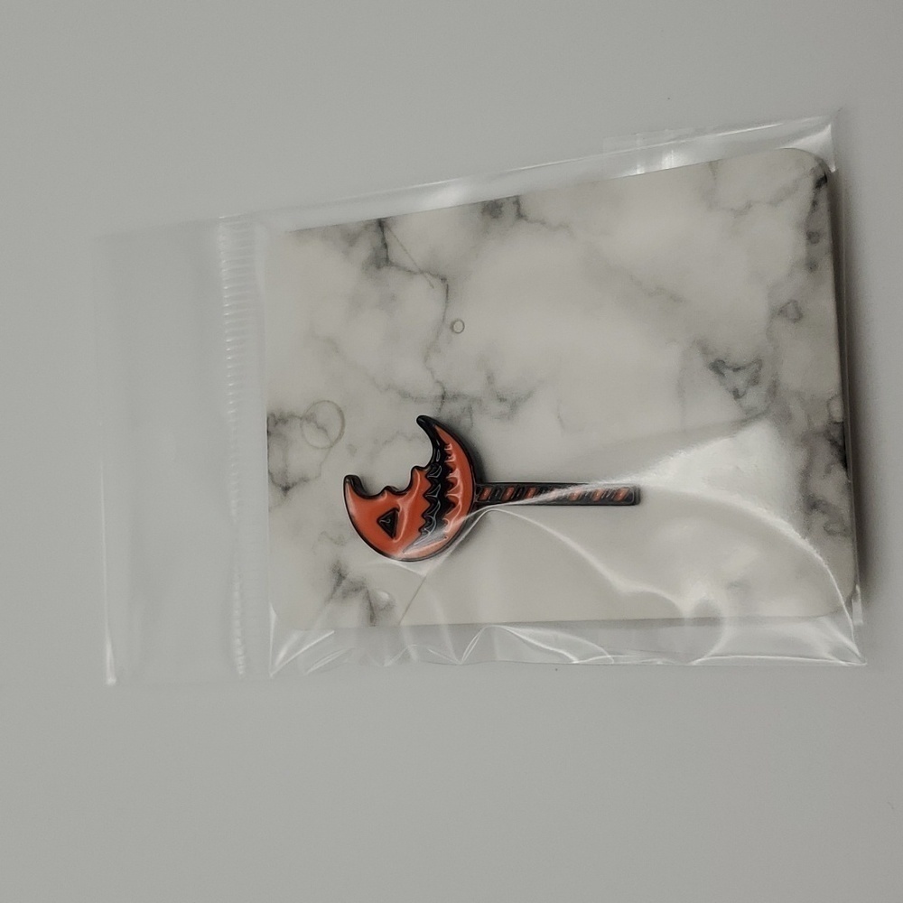 Trick 'r Treat Sam Lollipop Enamel Brooch/Pin - Picture 5 of 7